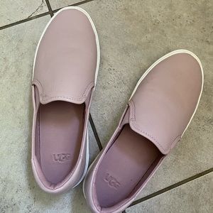Ugg pale pink flats, size 8 but fit like 8.5